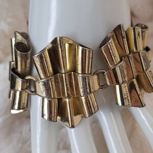 Elegant Gold-Toned Women's Bracelet